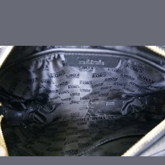 New 2019 crossbody saffiano leather AUTHENTIC - Picture 7 of 8